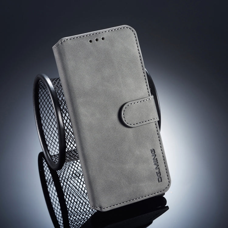 DG.MING Retro Oil Side Horizontal Flip Case compatible with Huawei P20, with Holder & Card Slots & Wallet, Huawei P20