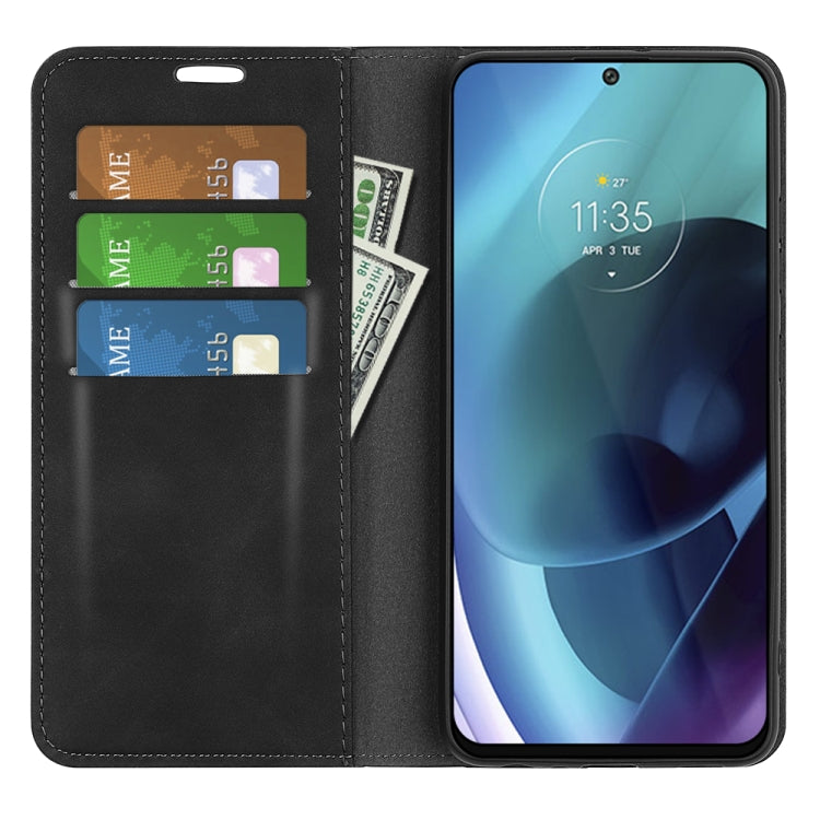 For Motorola Moto G71 5G Retro-skin Magnetic Suction Leather Phone Case