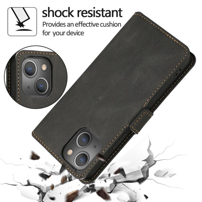 Retro Magnetic Closing Clasp Leather Case